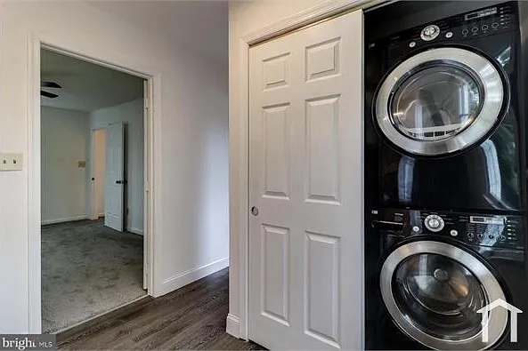 4 bed, $3,000 — Photo 1