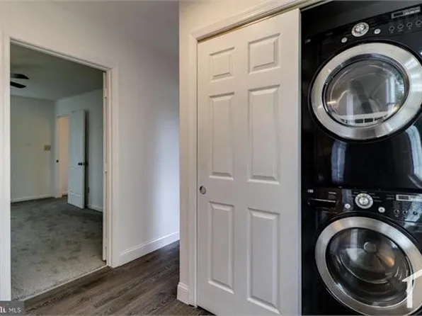 812 Silver Ave, Baltimore, MD 21221