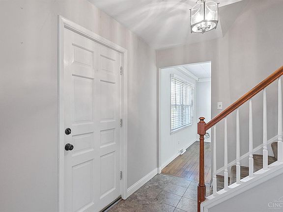 3rd image of 9365 Yellowwood Dr