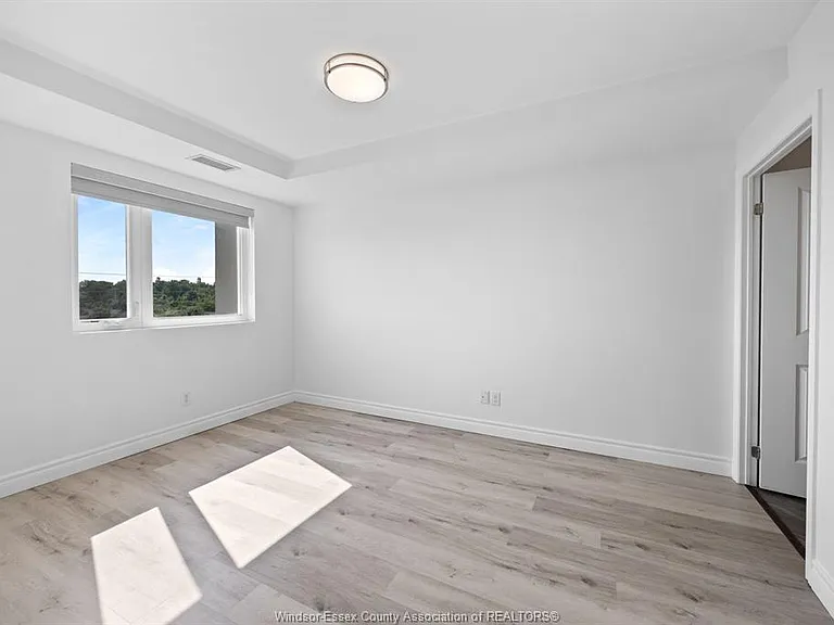 1611 Banwell Rd #416 — Photo 11