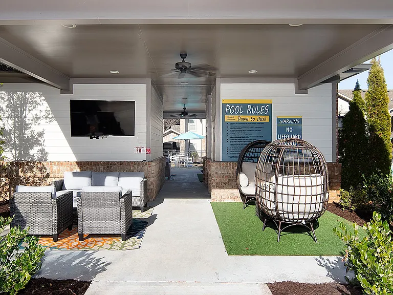One White Oak Apartments — Photo 33