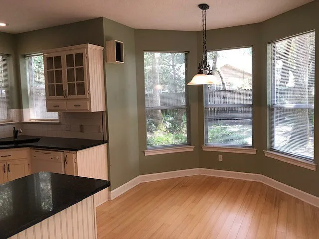 2 Story Home in Parkwood Estates at Bluewater Bay! — Photo 4
