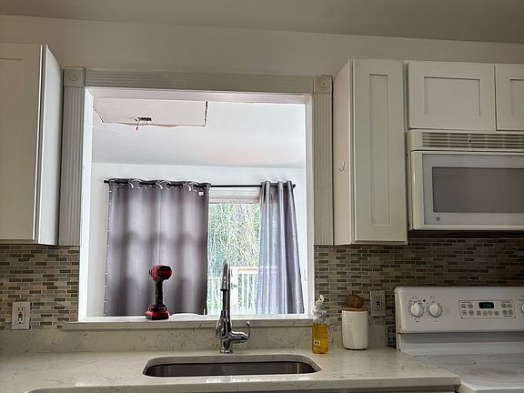 5th image of 151 Martone St