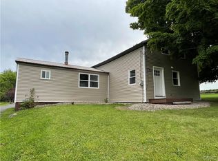 38 Pulaski St, Mexico, NY 13114