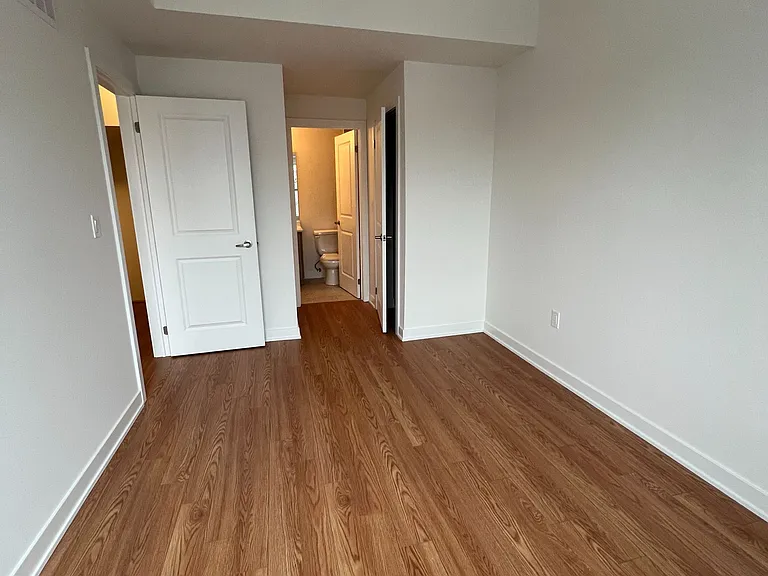 15100 Yonge St #231 — Photo 6