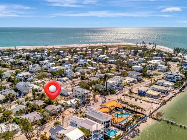 880 N Shore Dr, Anna Maria, FL 34216