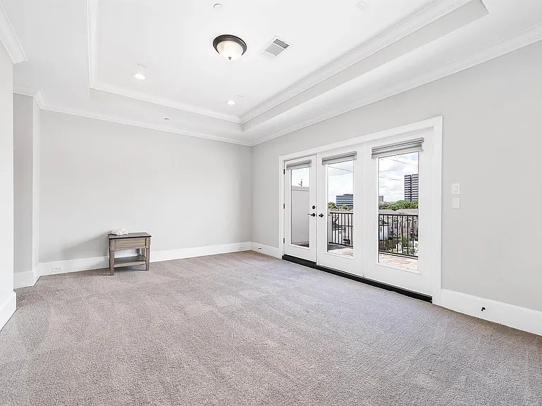5733 Winsome Ln — Photo 11