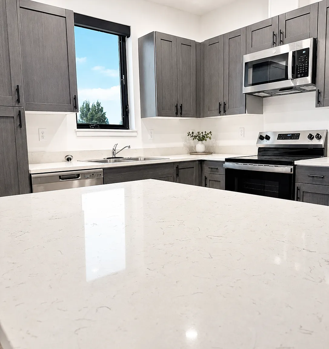 2 bed, 960 sqft, $2,050 — Photo 2