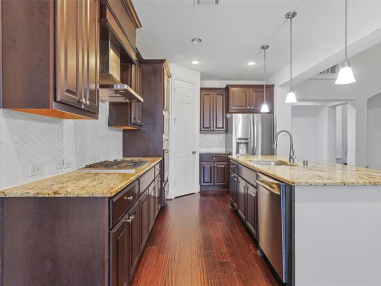 5919 Solara Ledge Ln — Photo 7
