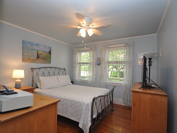 4th image of 298 Main St APT 12