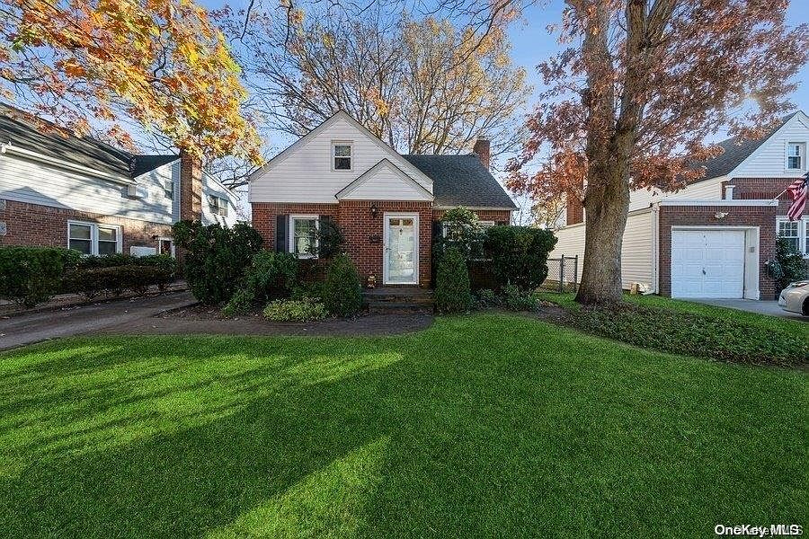1st image of 34 Maple Drive