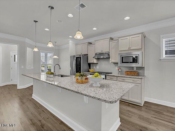 4th image of 1136 Snowden Road