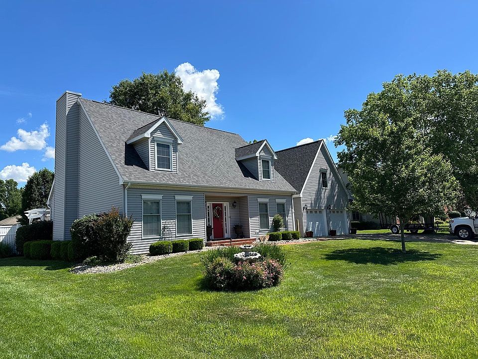 1st image of 804 Aurora Ln