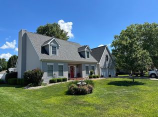 804 Aurora Ln, Marion, IL 62959