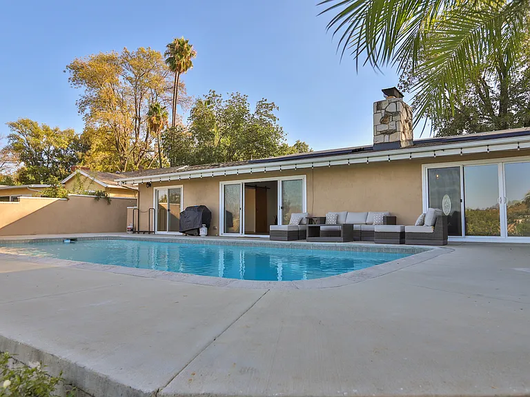 4835 Cliffside Dr — Photo 53