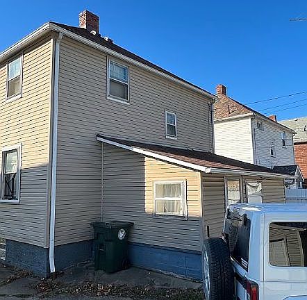 3rd image of 1295 Dayton St