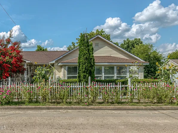 1026 Robertson St, Kingsport, TN 37660