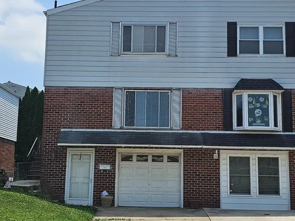 13039 Lindsay St, Philadelphia, PA 19116