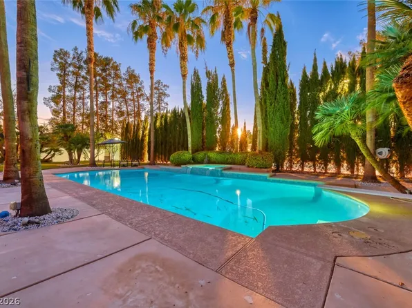 2426 Palomino Ln, Las Vegas, NV 89107