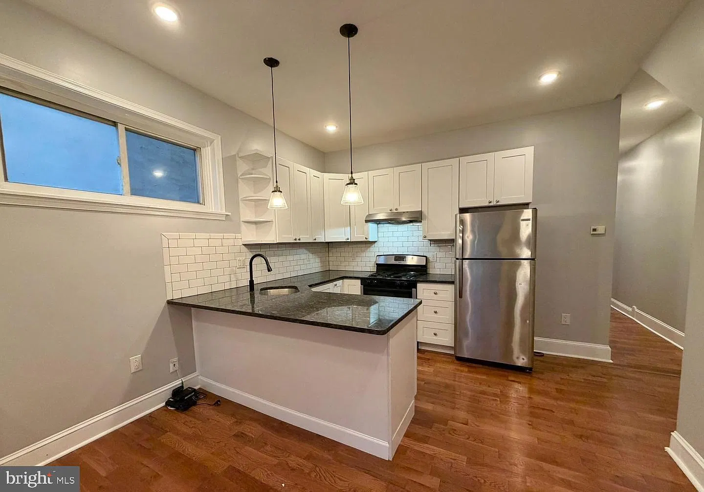 2 bed, 2.0 bath, 900 sqft, $1,500 — Photo 4