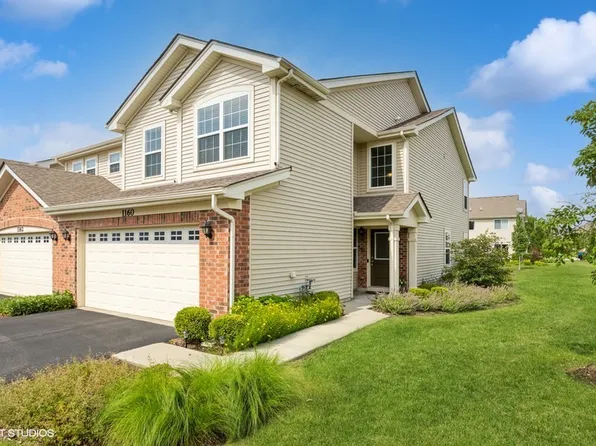 1160 Kingsmill Dr, Algonquin, IL 60102