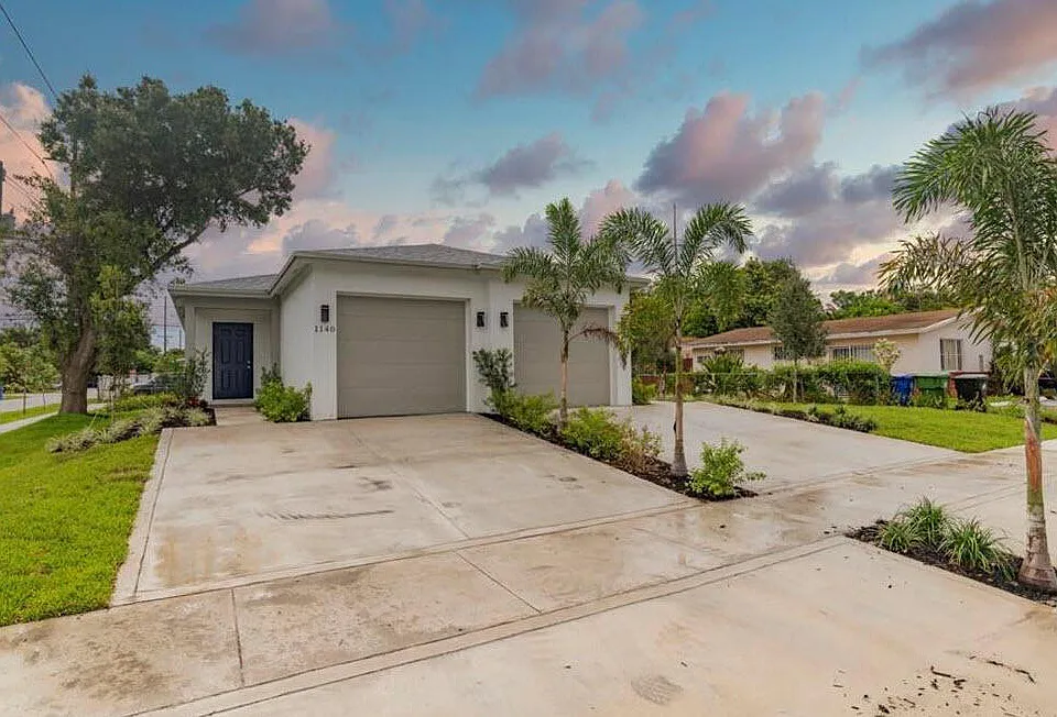 1140 NW 1st Ave