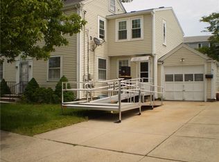 39-41 Aldine St, Providence, RI 02909