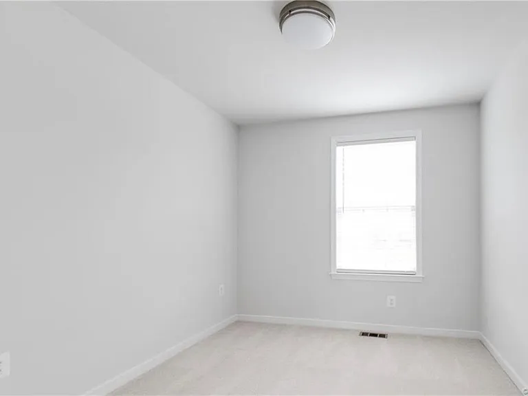 1335 Claytor Ln — Photo 33