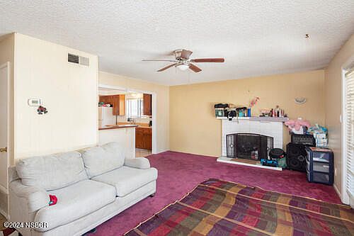 4th image of 1644 Elm Ave