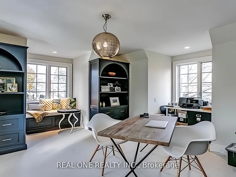 1171 Westdale Rd — Photo 15