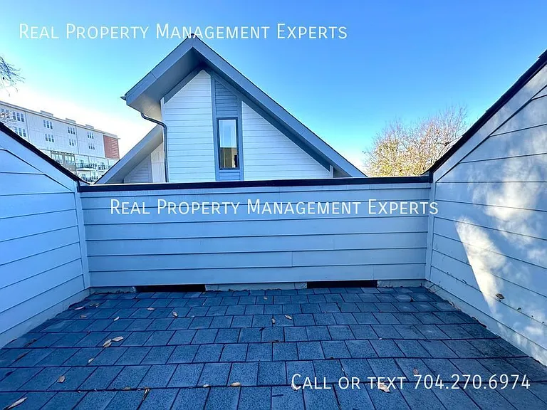 1004 Margaret Brown St #C — Photo 9