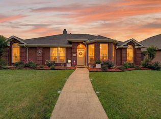 4210 Pointe Loma Dr, Rowlett, TX 75088