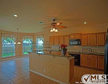 2nd image of 482 Holliwell Brg