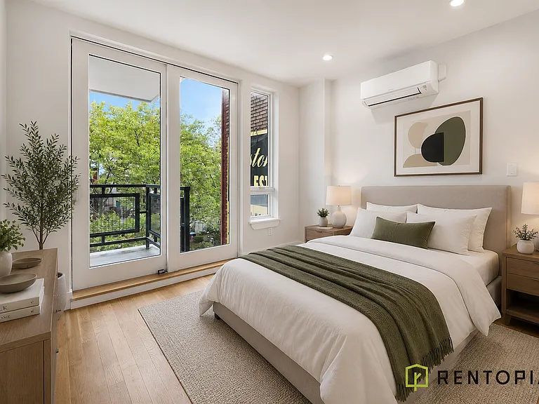 77 Berry St #2D — Photo 2