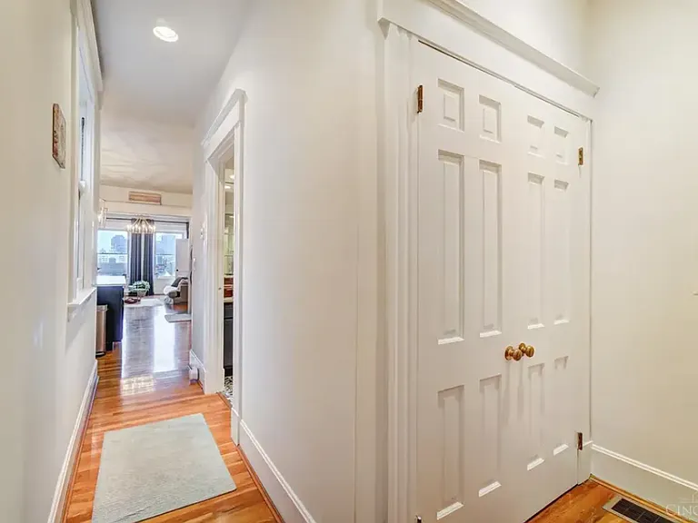 336 Milton St #6 — Photo 3