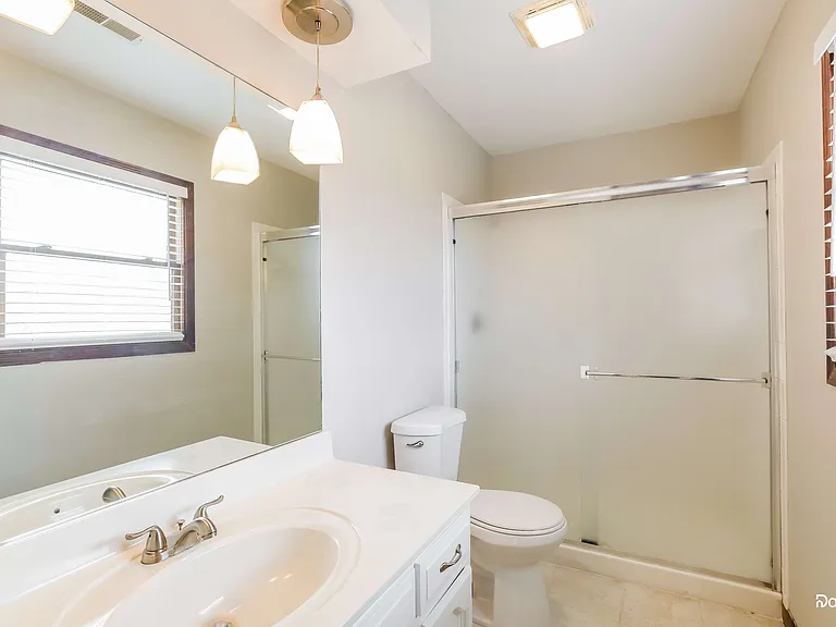 907 NW 63rd St — Photo 12