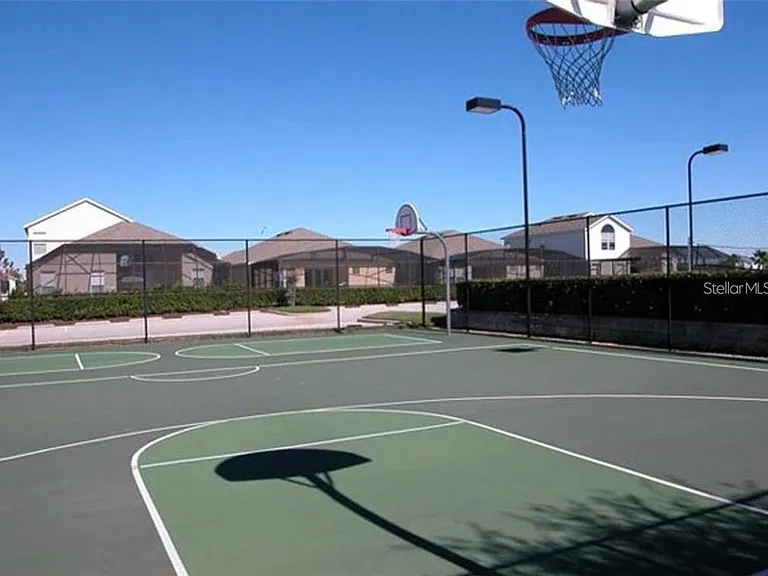 2411 Silver Palm Dr — Photo 15