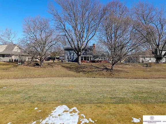 4th image of 5716 Oak Hills Dr