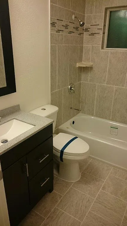 831 G St photo 1