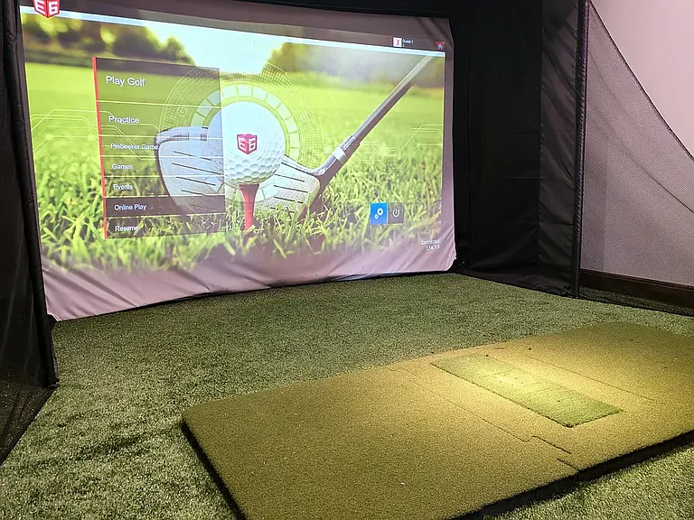 Clubhouse - Golfing Simulator