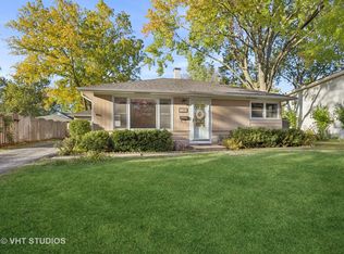 2200 Quail Ln, Rolling Meadows, IL 60008
