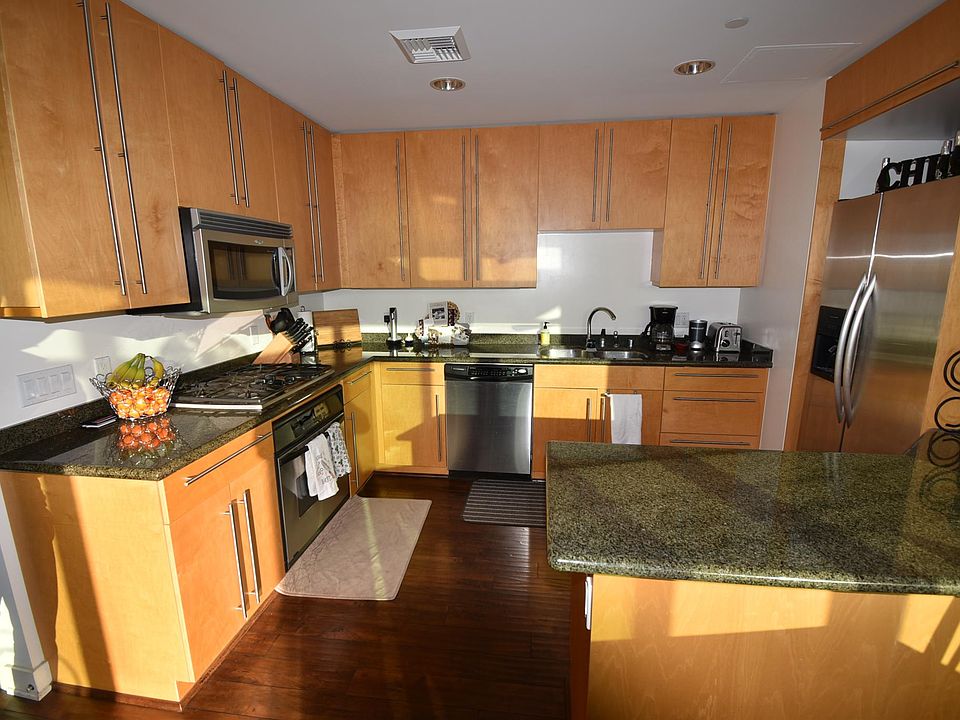 1st image of 801 Ash St Unit 1301