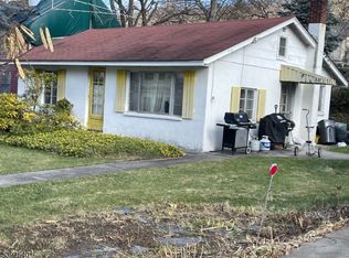 81 Main St, Stanhope, NJ 07874