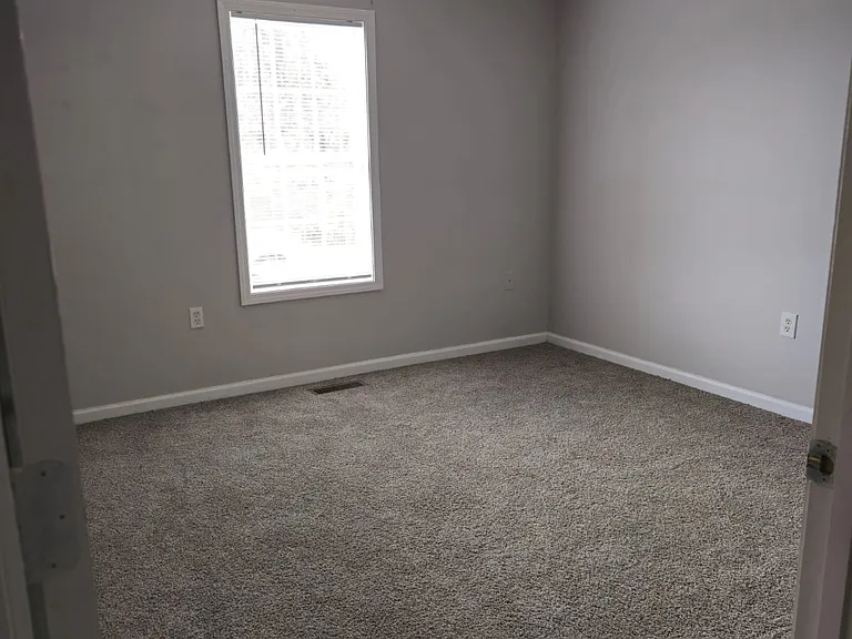 120 Old Bushmill Rd #B — Photo 4