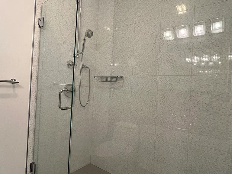 100 Hope St #5 — Photo 23