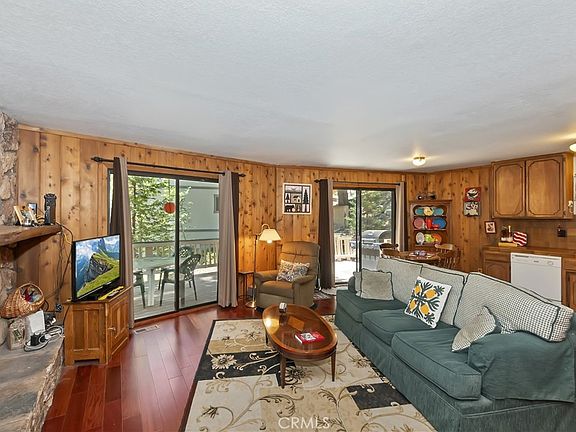 2nd image of 305 Cedarbrook Dr