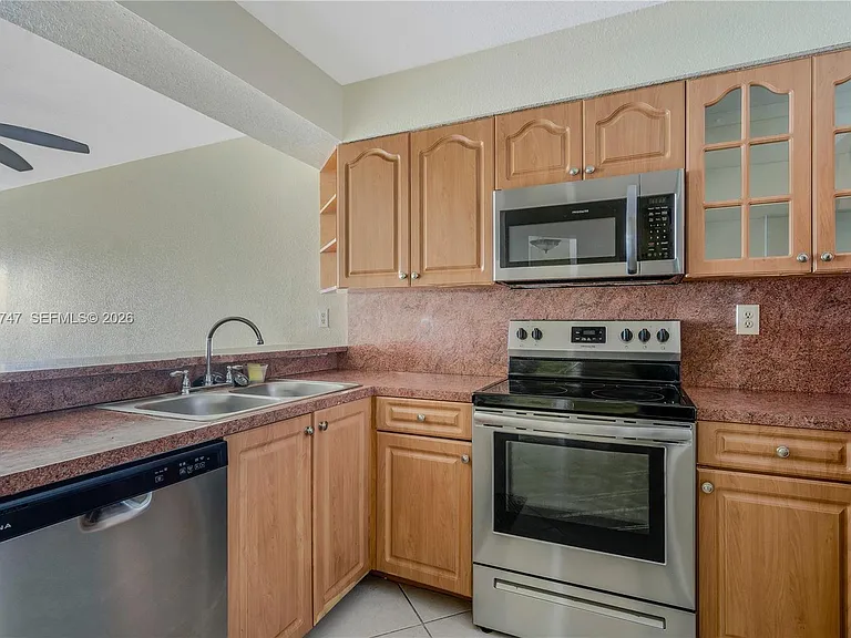 15545 Miami Lakeway N #102 — Photo 12