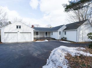 134 Normanskill Rd, Slingerlands, NY 12159