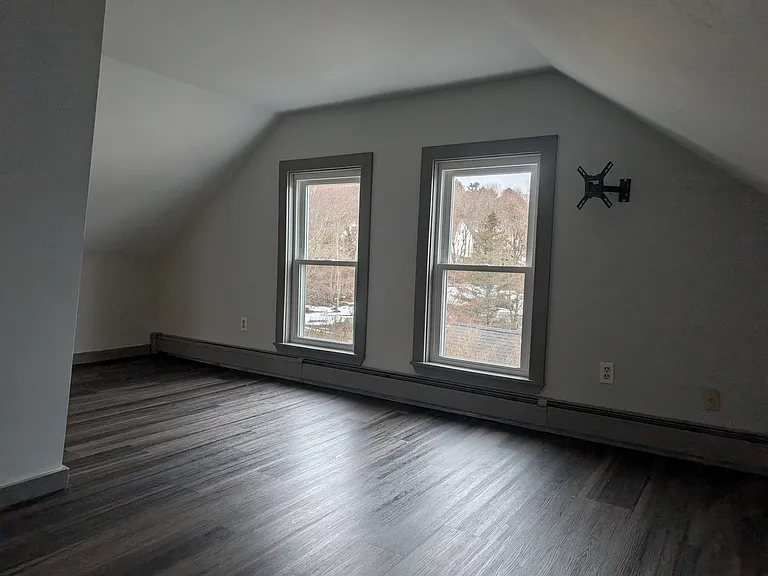 36 Main St #2 — Photo 28