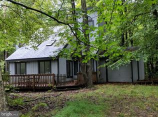 5107 Tenicum Dr, Pocono Lake, PA